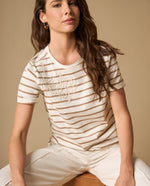 Camiseta manga corta con rayas y bordado frontal para mujer - Crudo 34_101H001_CRU111001_0