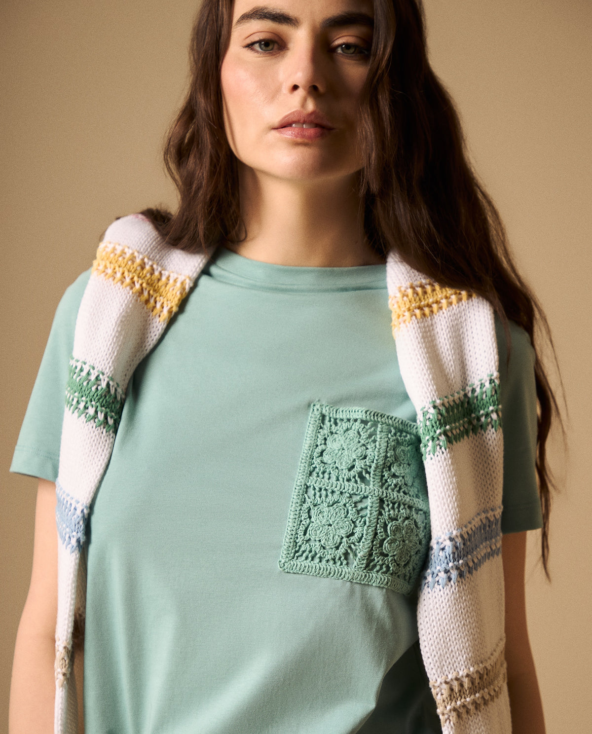 Camiseta con Bordado en Encaje - Verde 34_109G010_VER165815_0