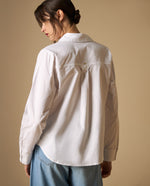 Camisa clásica con bordados tipográficos para mujer - Blanco 34_111H003_BLA110601_6