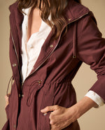 Chaqueta con capucha y cordones ajustables para mujer - Café 34_121H919_CAF181142_4