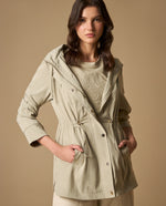 Chaqueta con capucha y cordones ajustables para mujer - Verde 34_121H919_VER170208_0
