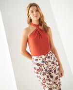 Camiseta cuello halter para mujer - Café 34_401F008_CAF191230_0