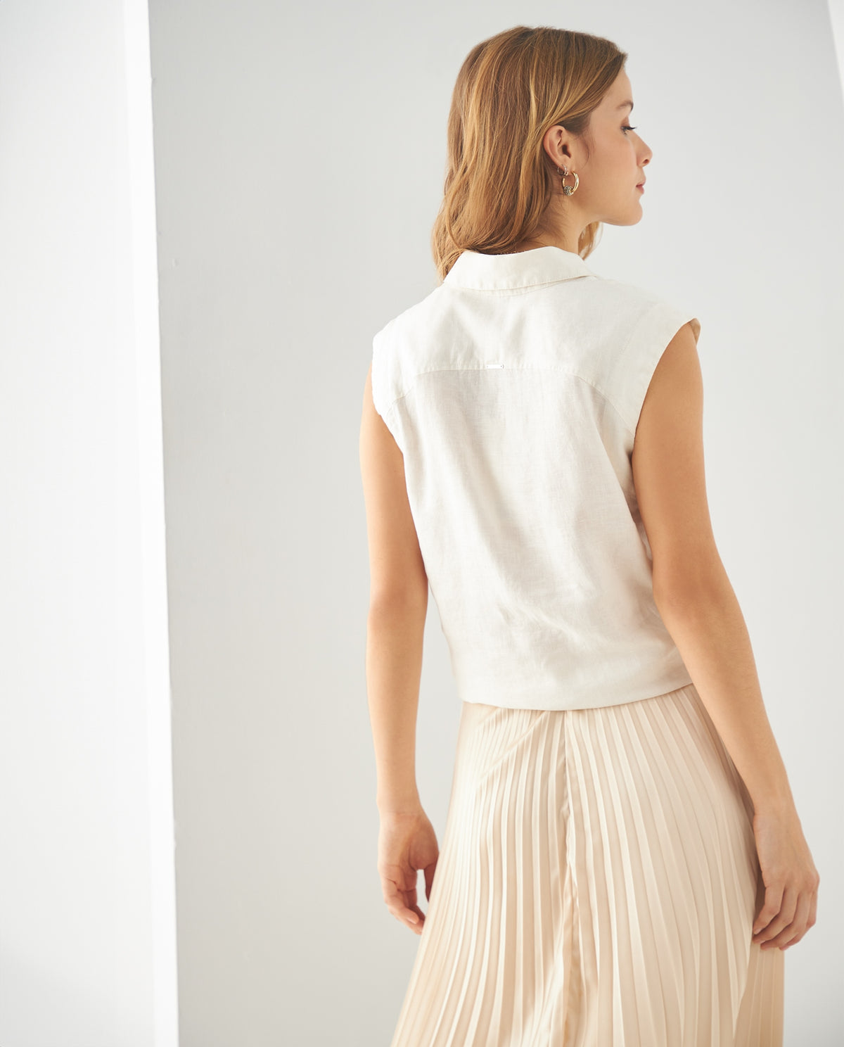 Camisa anudable en ruedo para mujer - Crudo 34_411F037_CRU110602_4