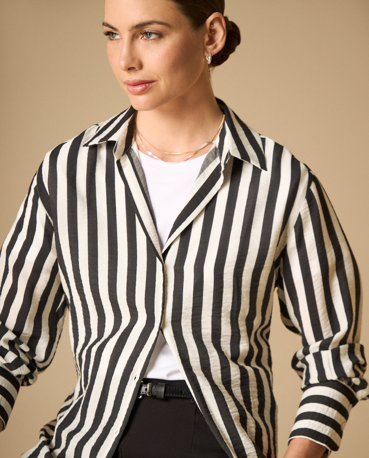 Camisa oversize con rayas verticales para mujer - Negro 34_411H000_NEG190303_0
