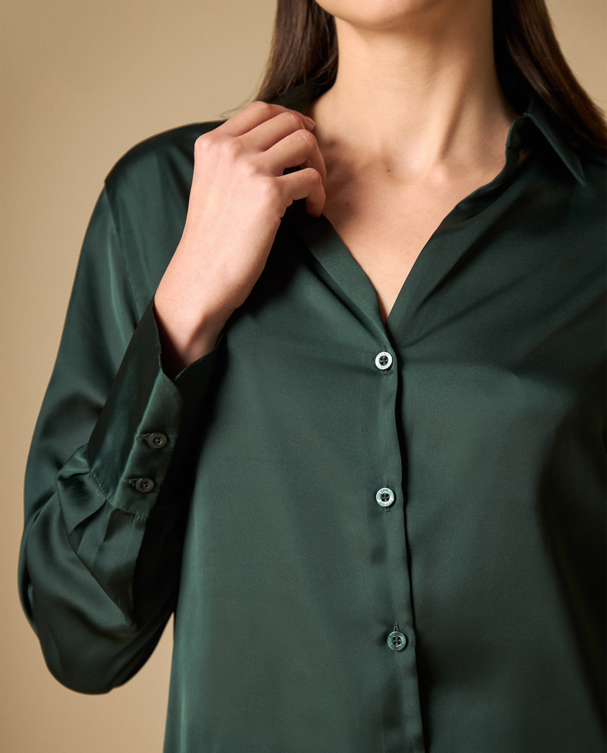 Camisa clásica manga larga con cuello tradicional para mujer - Verde 34_411H003_VER195406_3