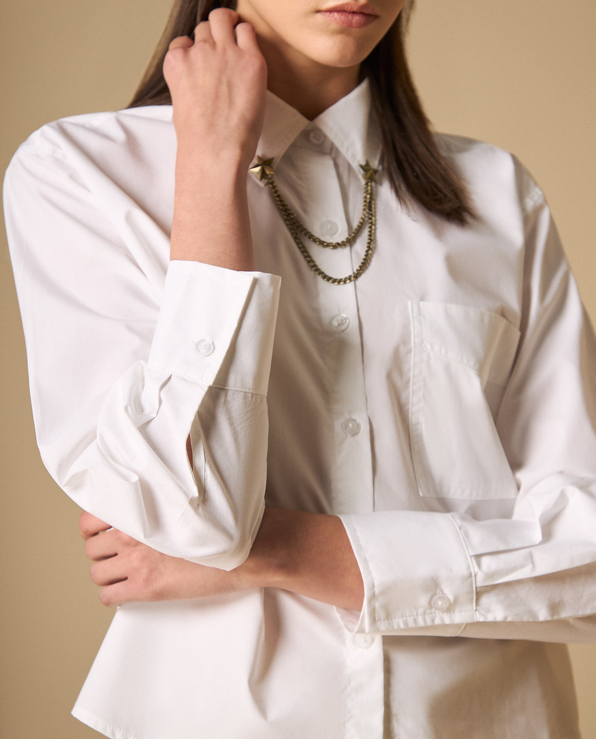 Camisa cuello clásico con cadenas doradas para mujer - Blanco 34_411H005_BLA110601_4