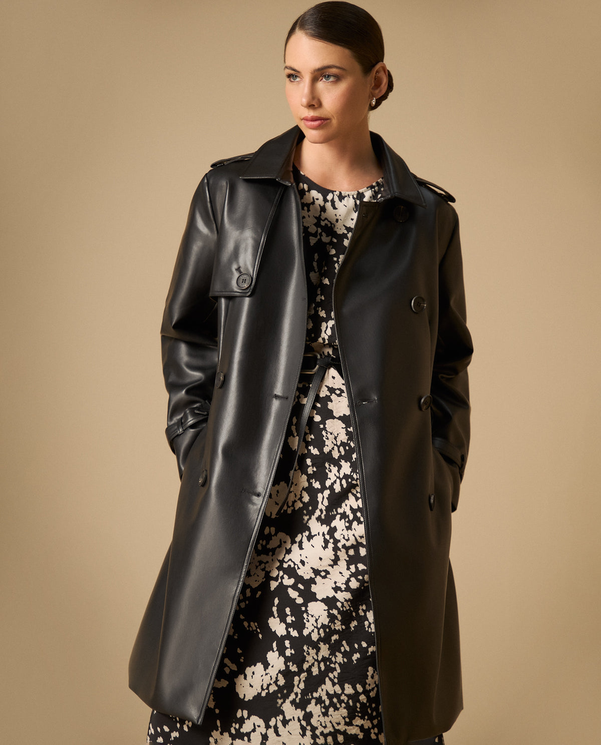 Trench coat doble botonadura con cinturón para mujer - Negro 34_421H204_NEG190303_3
