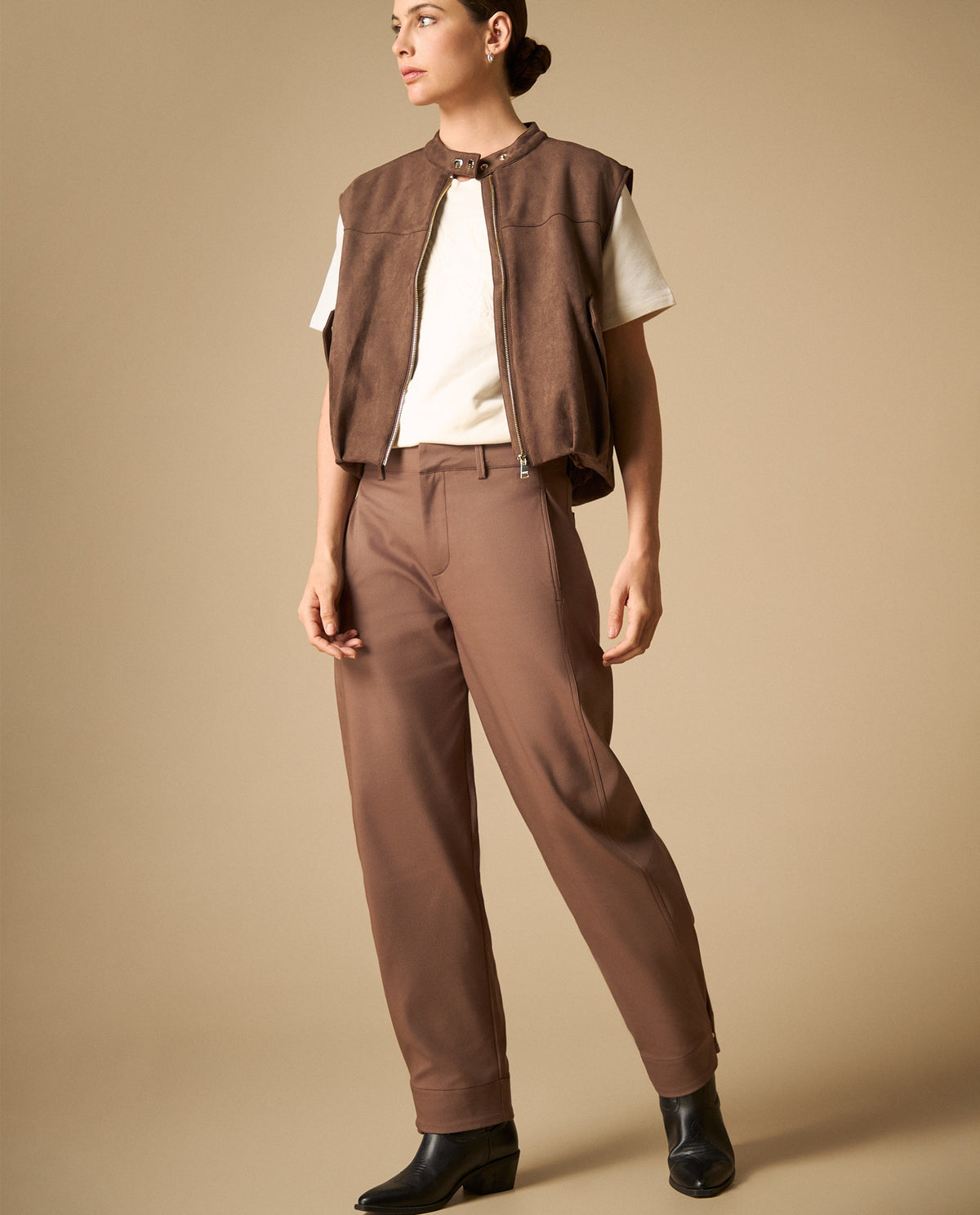 Pantalón amplio con bolsillos frontales para mujer - Café 34_431H004_CAF181304_0