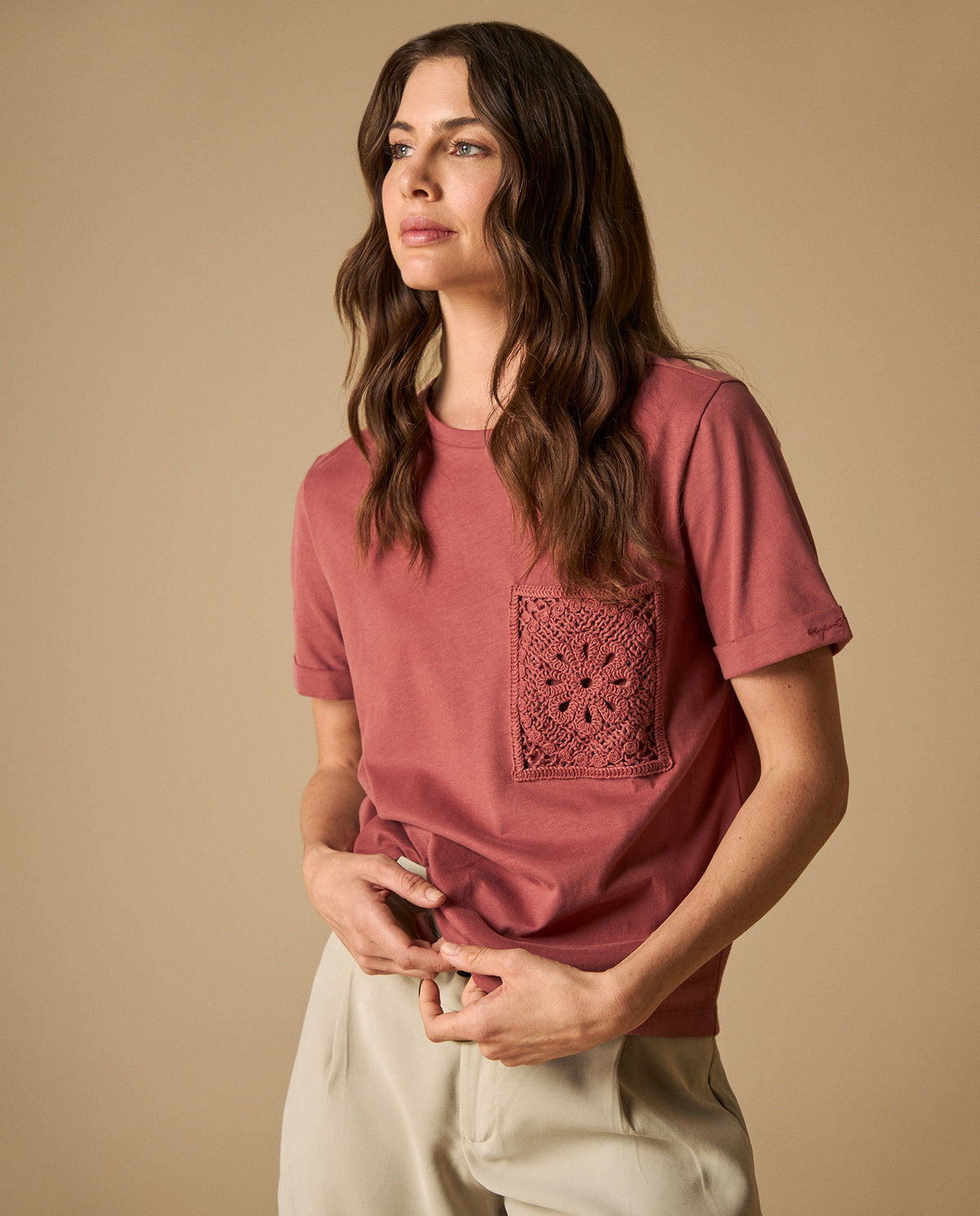 Camiseta manga corta con bolsillo de encaje para mujer - Rosa 34_601H000_ROS181435_0