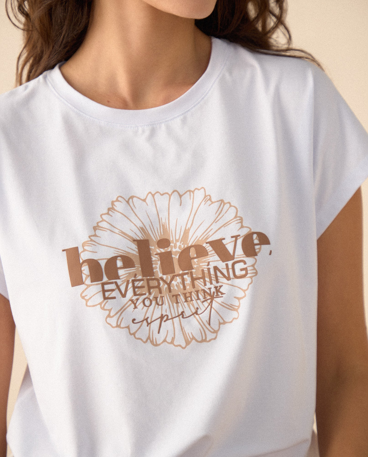 Camiseta de estampado con relieve para mujer - Blanco 34_605F363_BLA114202_3