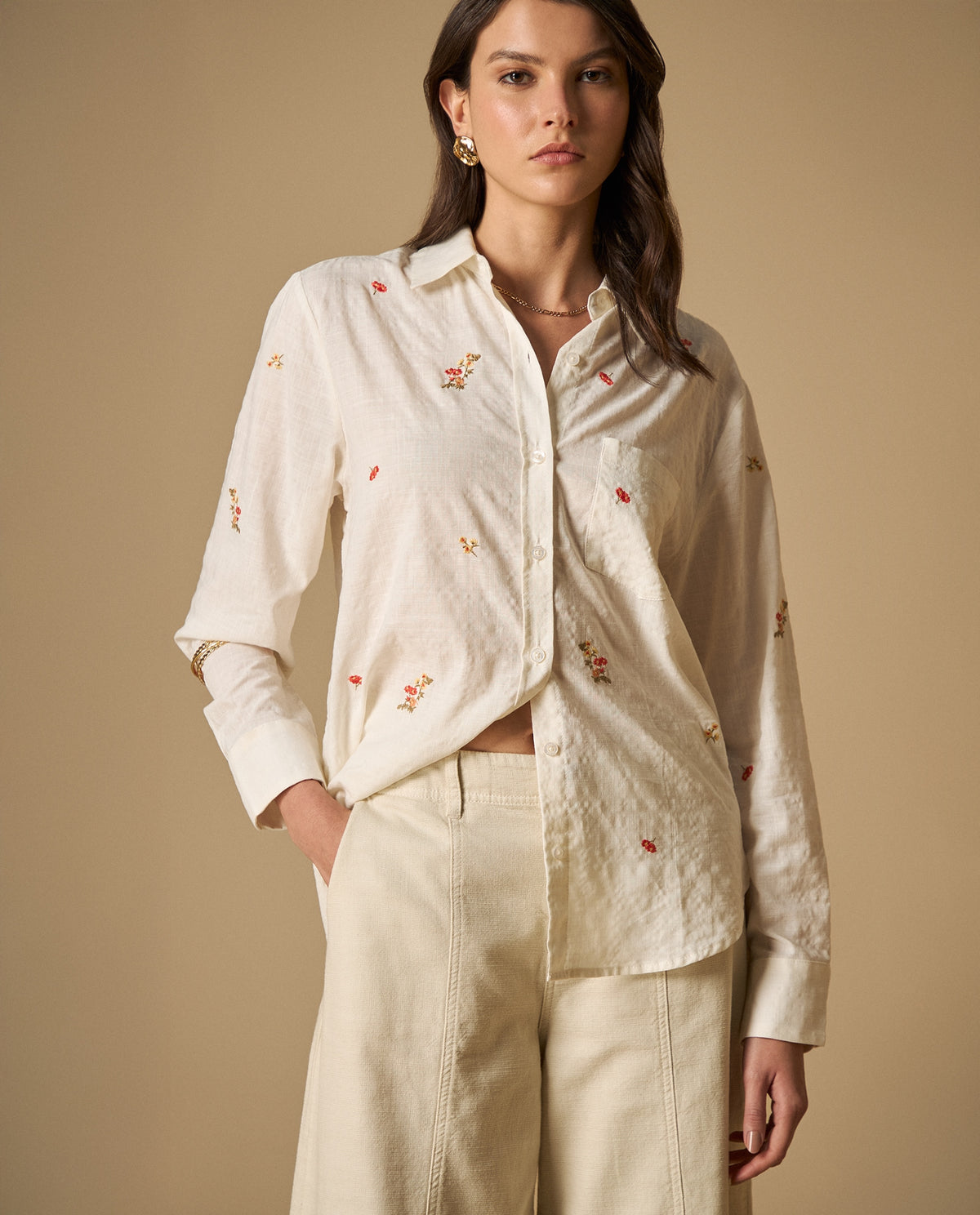 Camisa clásica con bordados florales para mujer - Blanco 34_611H048_BLA114202_0