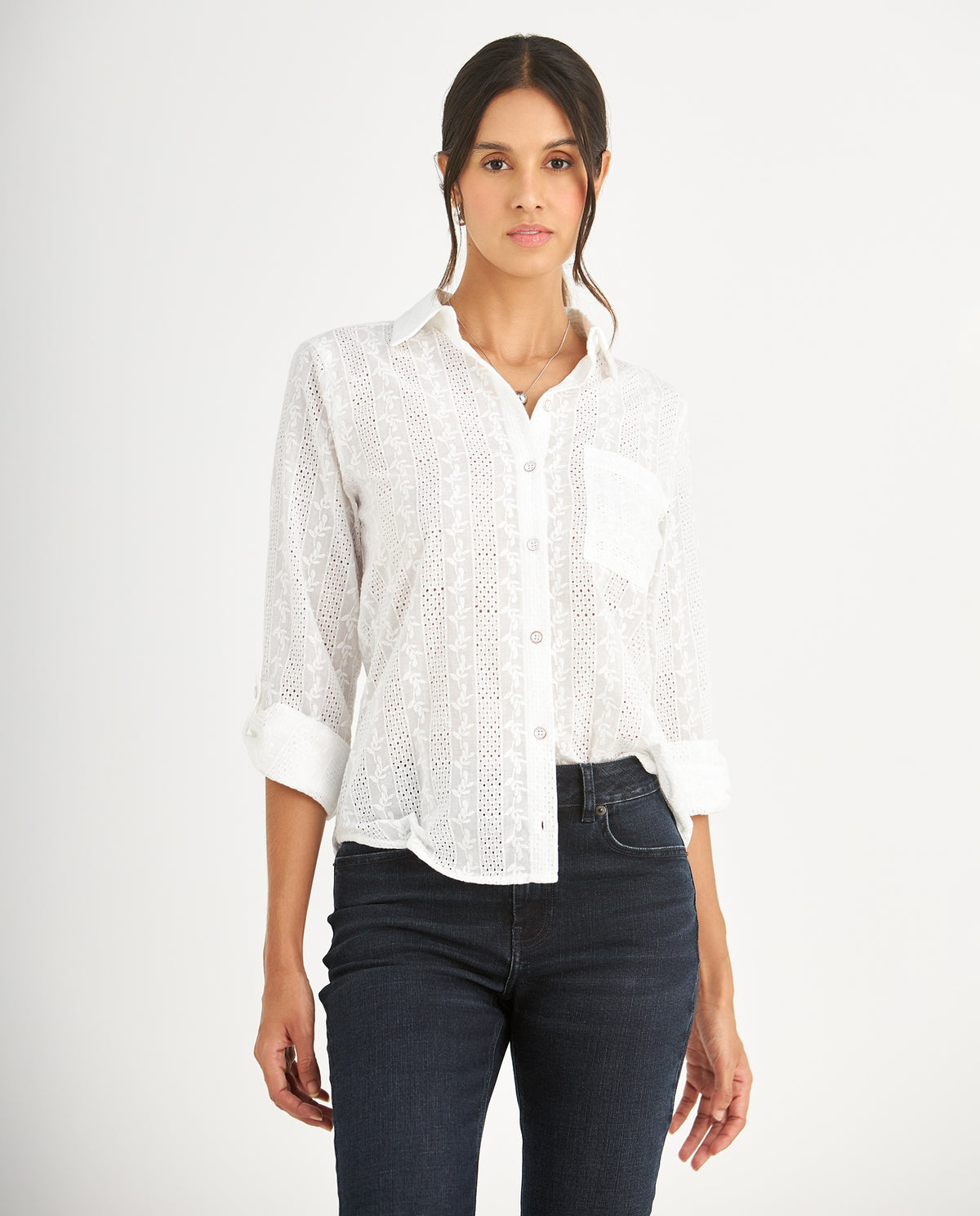 Camisa con detalles desagujados para mujer - Crudo 34_615F028_CRU111001_0