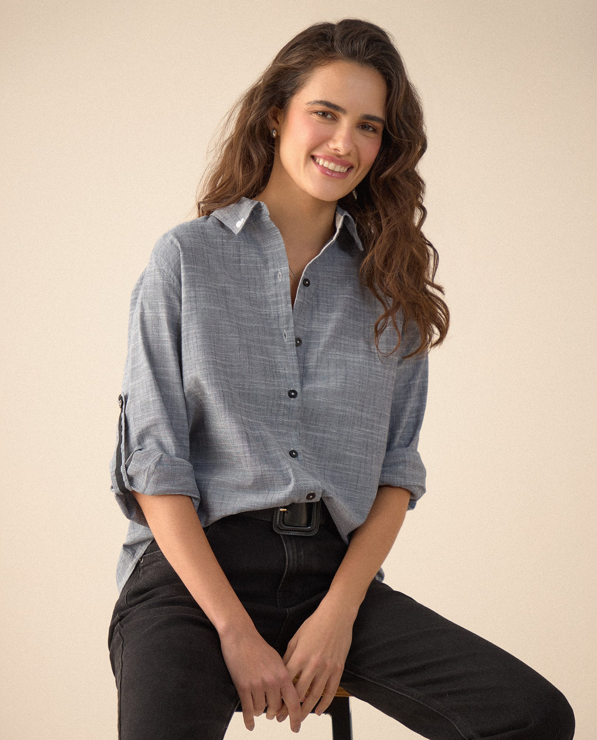 Camisa con bordados localizados para mujer - Gris 34_615F310_GRI171310_0