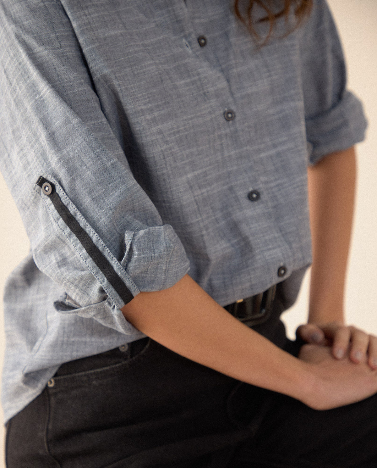 Camisa con bordados localizados para mujer - Gris 34_615F310_GRI171310_3