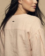 Camisa con escote en V para mujer - Beige 34_615F329_BEI130607_6