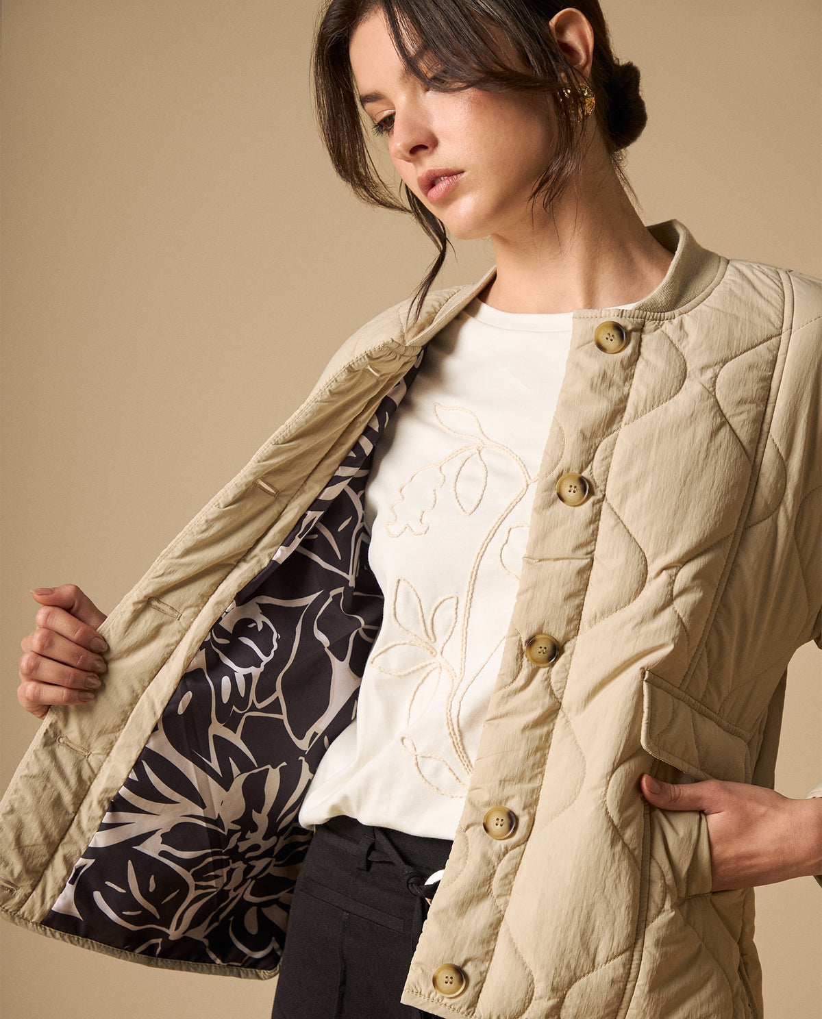 Chaqueta acolchada con patrón romboidal para mujer - Beige 34_621H220_BEI130607_3