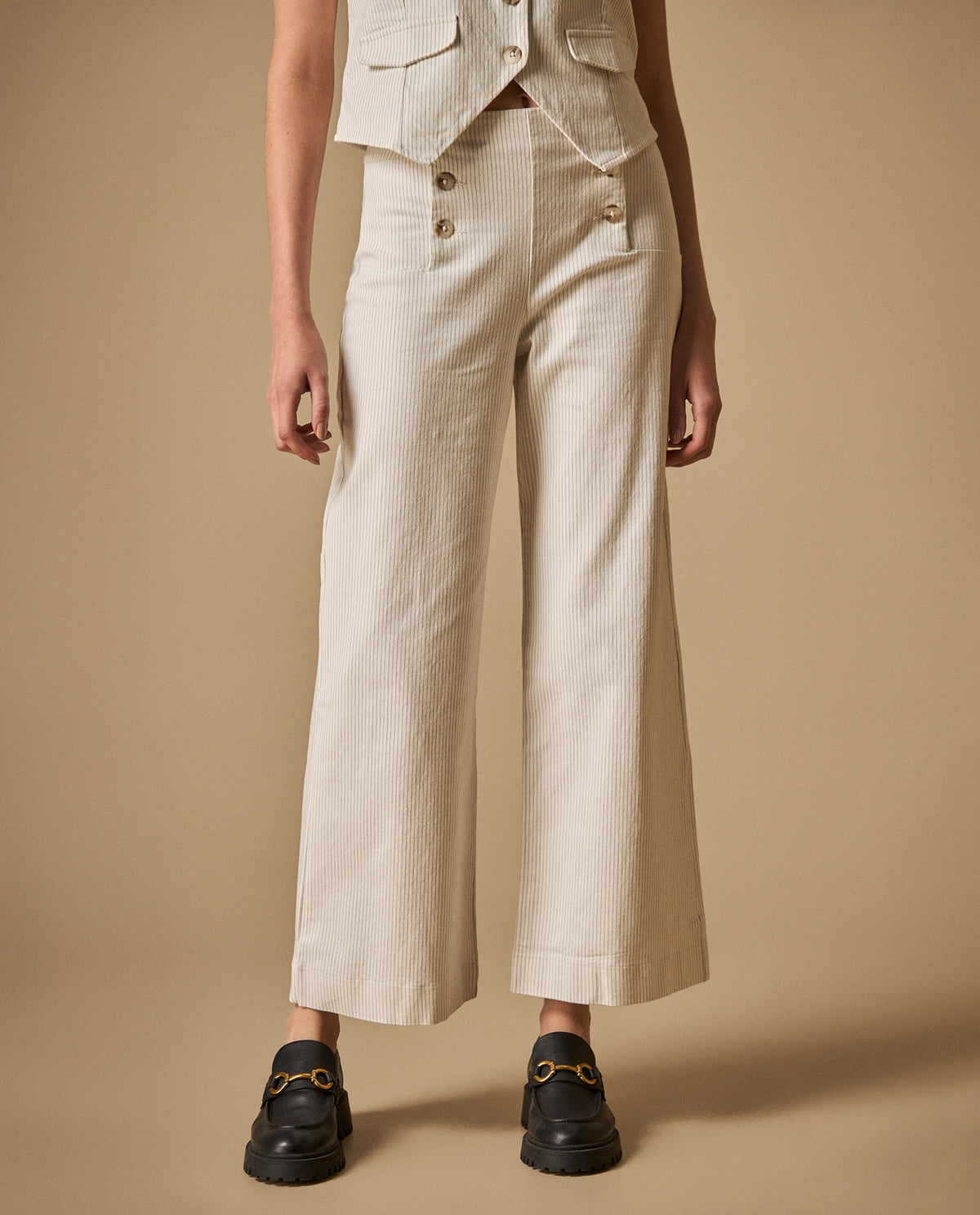 Pantalón wide leg tiro alto con botones decorativos para mujer - Blanco 34_631H003_BLA114800_3