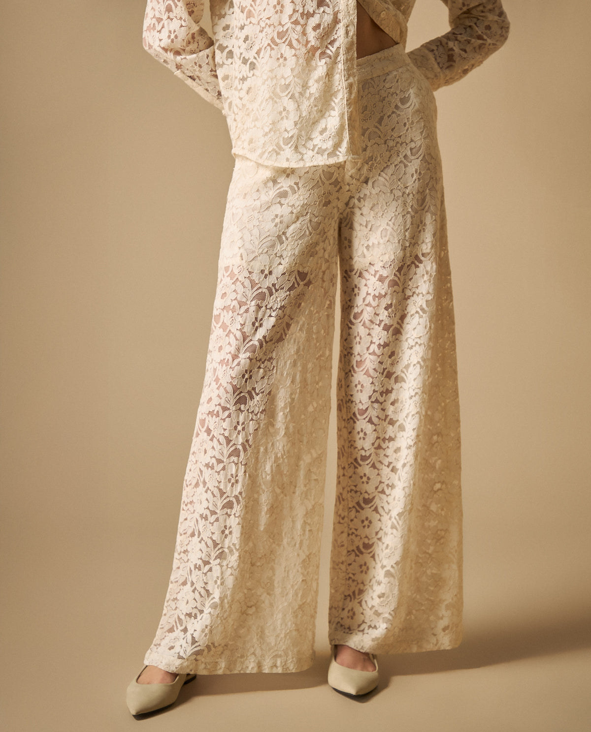 Pantalón wide leg en encaje floral completo para mujer - Crudo 34_631H200_CRU110110_3