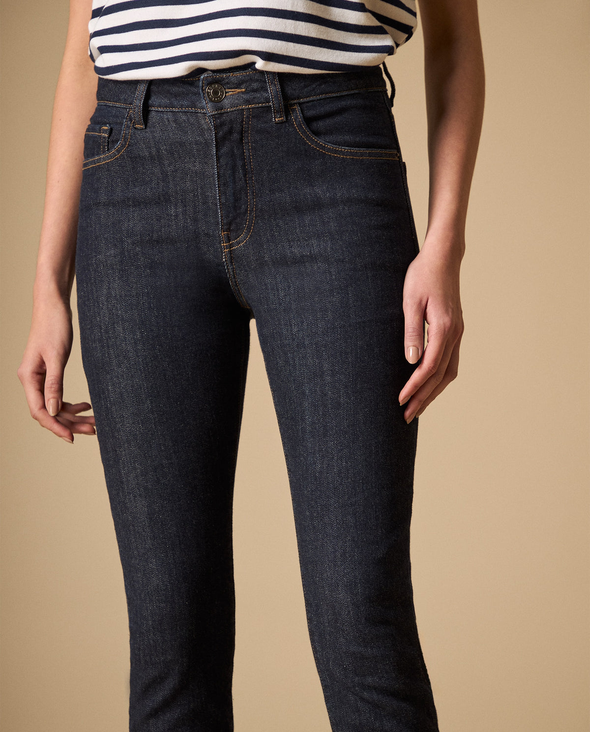 Jean recto talle alto cinco bolsillos para mujer - Azul 34_671H006_AZU193933_4