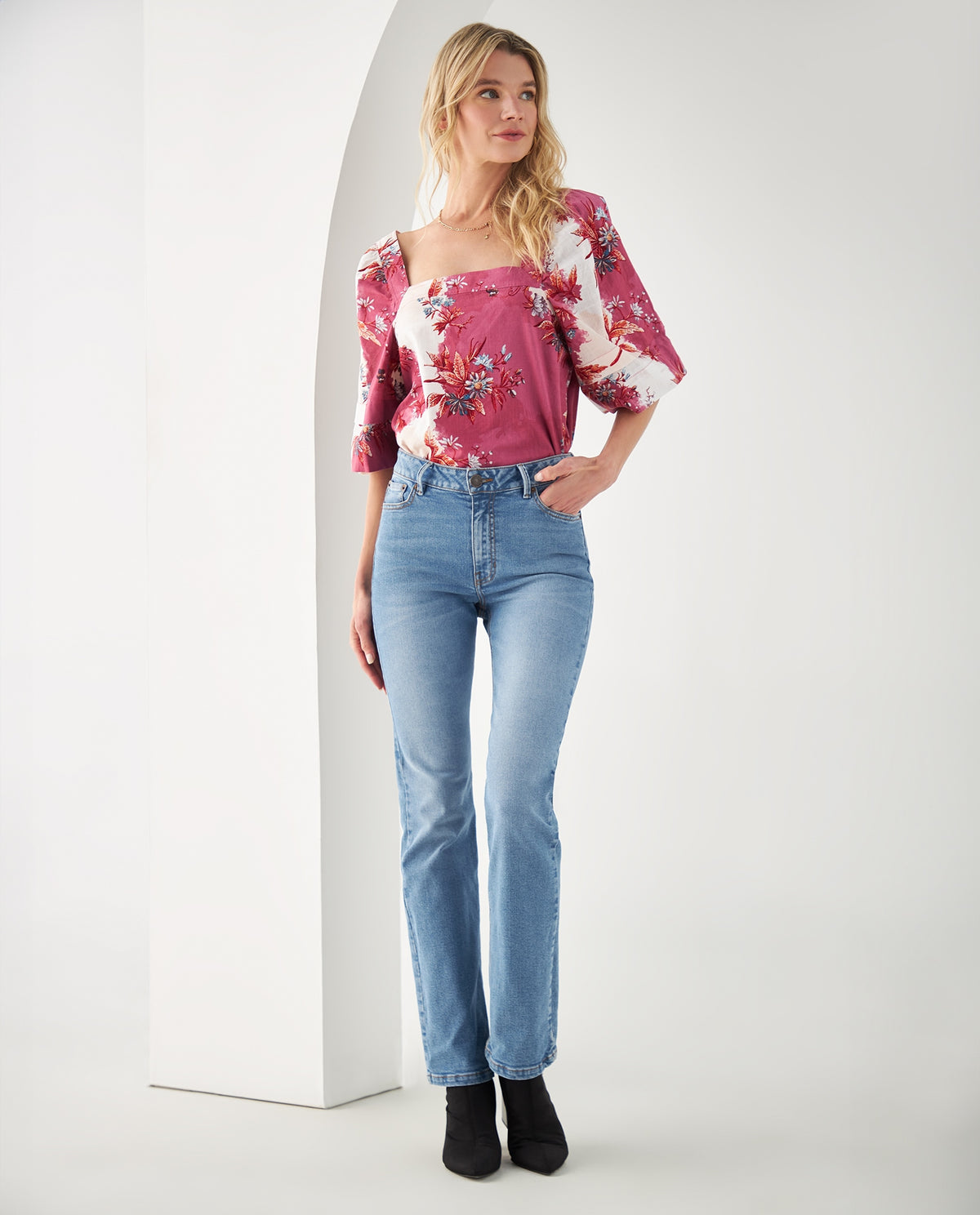 Jean Straight tono medio para mujer - Azul 34_672F003_AZU114604_0