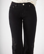 Jean Relaxed black denim para mujer - Negro 34_679F029_NEG193909_5